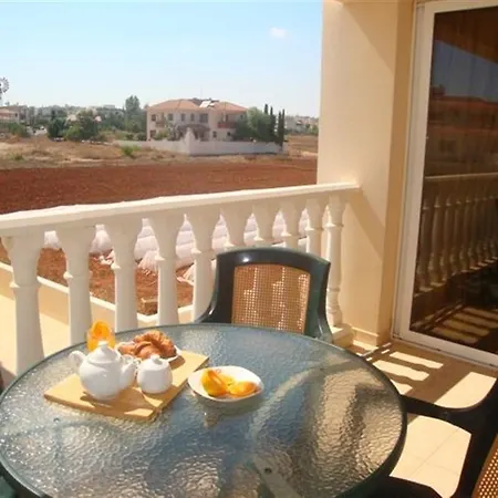 Theano Paralimni