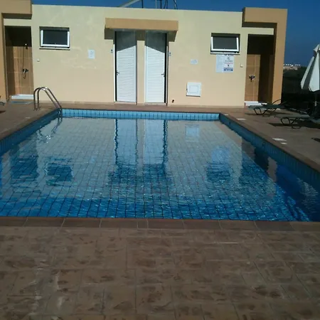 Theano Paralimni